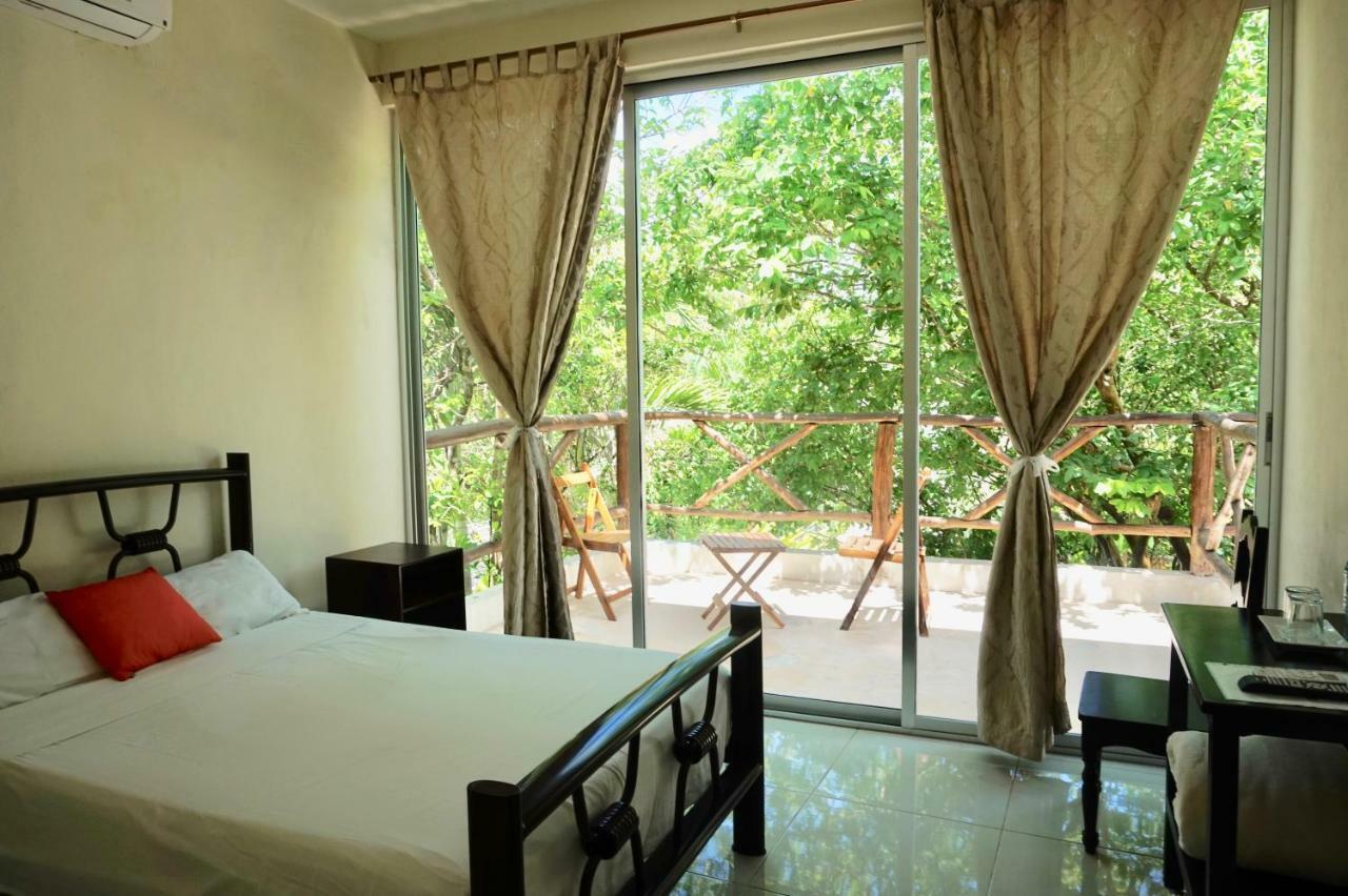 Отель Casa Valentina Boutique Вальядолид Экстерьер фото